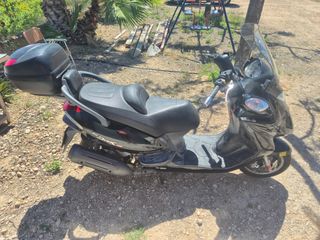 Kymco Grand Dink 125cc - Scooter