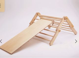 Triángulo Pikler Montessori 4 segmentos