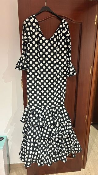Traje Flamenca lunares blanco-negro