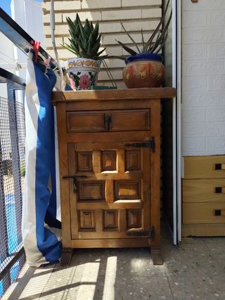 Mueble madera maciza estilo rústico