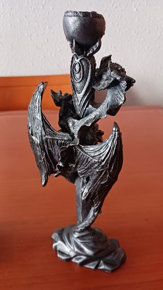 Candelabros góticos - Calaveras & Dragón