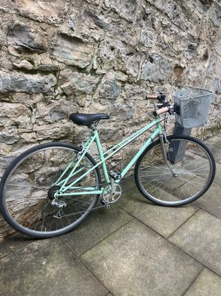 Bicicleta paseo vintage verde