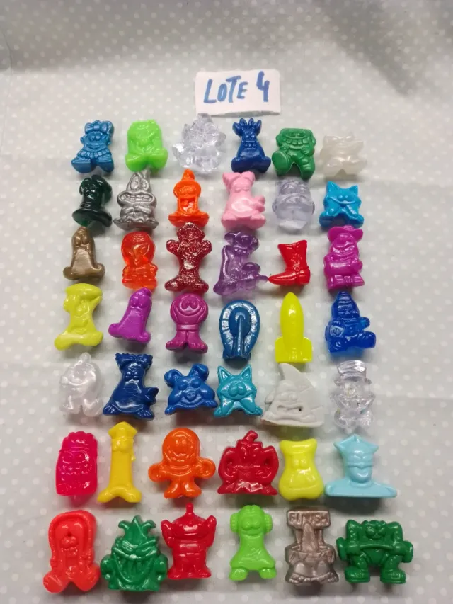 9 Lotes de 42 GoGos cada uno hay. 30€ cada lote