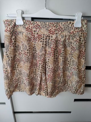 Falda pantalón beige estampada