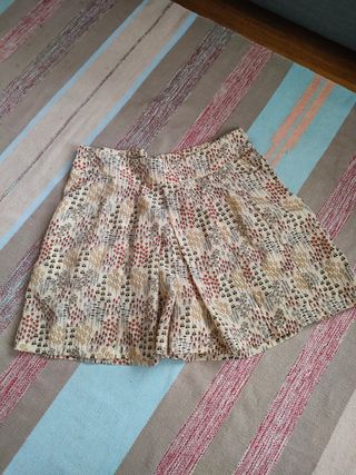 Falda pantalón beige estampada
