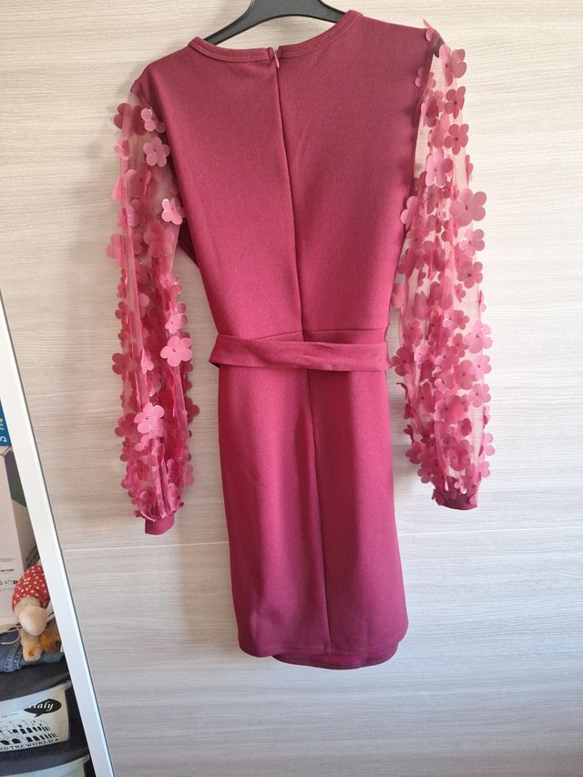 Vestido niña fiesta Granate, con flores en mangas