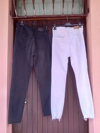 Jeans Stradivarius neri e bianchi
