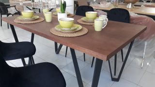 SUPEROFERTA MESA Y CUATRO SILLAS ACACIA