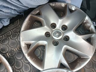 3 Tapacubos Renault 16" usados