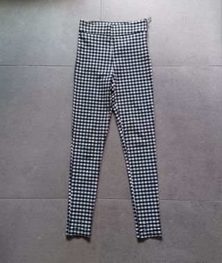 Pantalón Zara cuadros blanco-negro