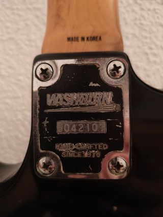 Dos Guitarras, Washburn MG340 y Epiphone Junior