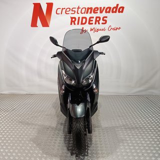 Yamaha XMAX 400