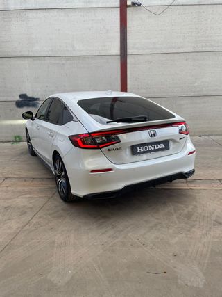 Honda Civic 2025 ELEGANCE + PACK BLACK