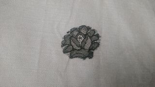 Mantilla negra, encaje antiguo