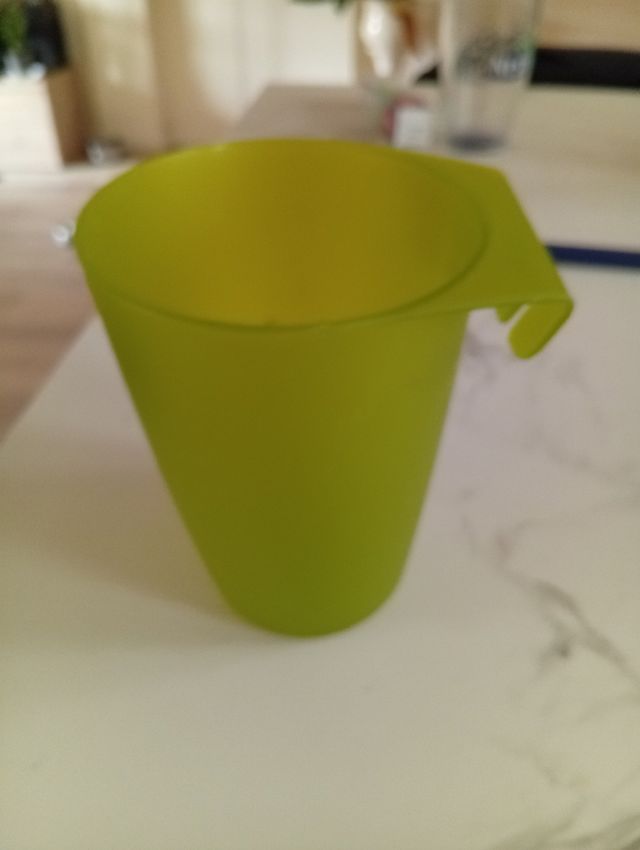 Contenedor cocina verde