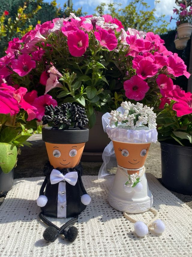 Macetitas novios hechas a mano - Terracota