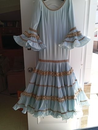 Traje gitana azul y beige