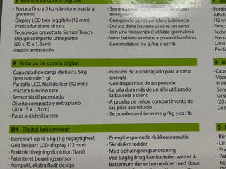 báscula de cocina digital con patrón de pizarra