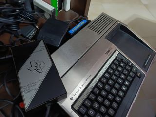 Texas Instruments TI-99 4A retrocomputer computer