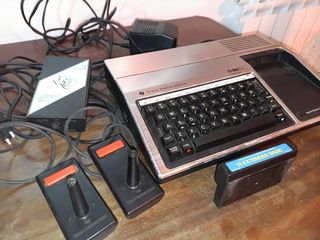 Texas Instruments TI-99 4A retrocomputer computer