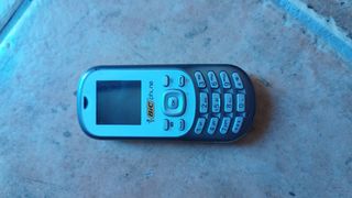 Móvil BIC phone - Gris y Blanco