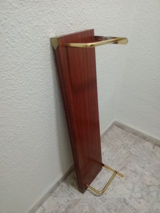 Estantería madera maciza con soporte metálico