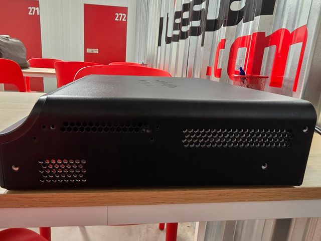 Router Cisco 1941 in ottime condizioni