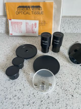 Microscopio binocular, ideal estudios celulares. 