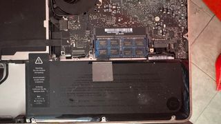 MacBook Air & Pro (Apple) Plata