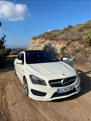 Mercedes-Benz AMG Clase CLA 2016