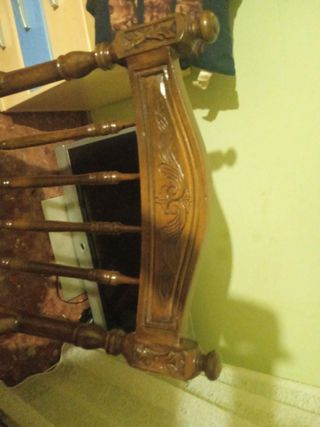 Silla mecedora madera estilo antiguo