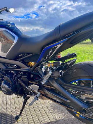 YAMAHA MT09 V2