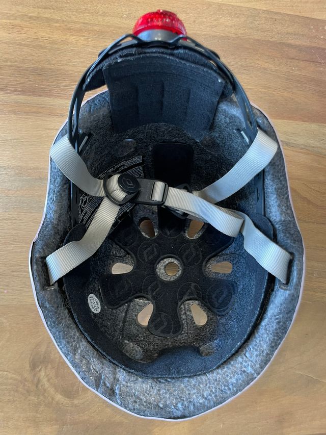 Casco patinete bici niña rosa