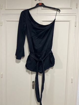 Mono negro corto - Tirantes asimétricos