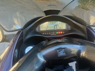 Honda DN-01 700cc - Moto