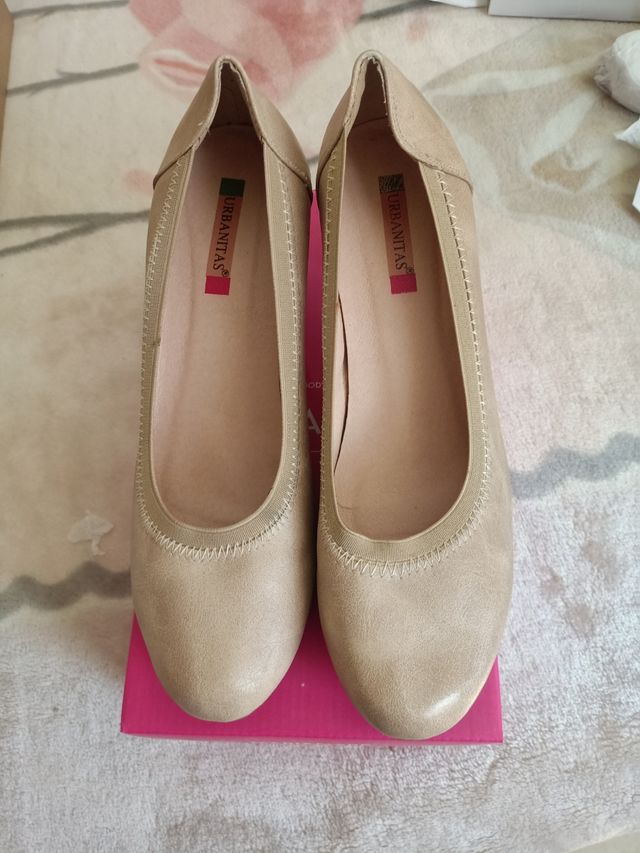 Zapatos número 40