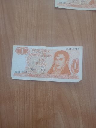 3 billetes 1 Peso Argentino Ley 18188.