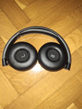 Auriculares JBL negros