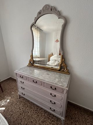 Tocador vintage con espejo - mármol