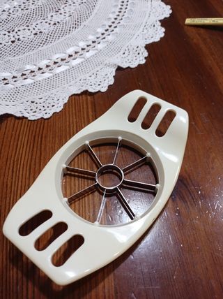 Taglia mele  beige