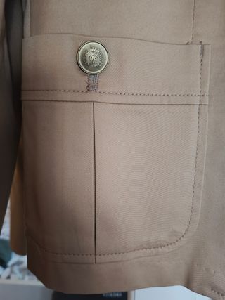 Americana beige mujer