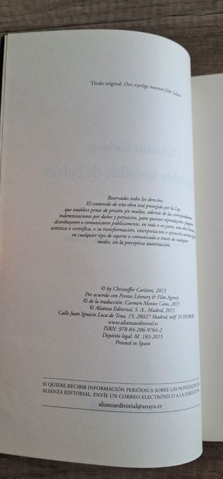 El hombre invisible de Salem y otro / C. Carlsson.