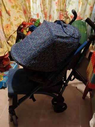 Sillas de paseo bebé ligero azul marca Tuc Tuc