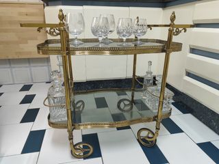 Carretilla de bar antigua dorada