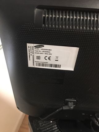 TV Samsung 22" negra