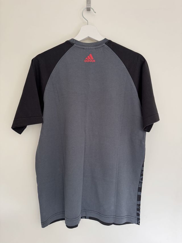 T-shirt Adidas – Taglia S, ottime condizioni