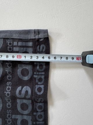 T-shirt Adidas – Taglia S, ottime condizioni