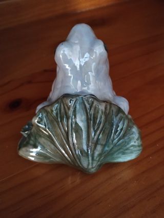 Rana de porcelana vintage