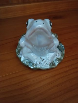 Rana de porcelana vintage