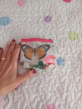 Monedero mariposa